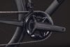 Detail des Shimano Ultegra Fahrradantriebs mit Kette und Kurbelgarnitur.