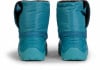 Türkisblaue Winterstiefel für Kinder mit schwarzem Futter und blauem Band.