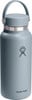 Graue Hydro Flask-Flasche mit Griff und Logo.