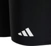 Schwarze Shorts mit weißem Adidas-Logo an der Seite.
