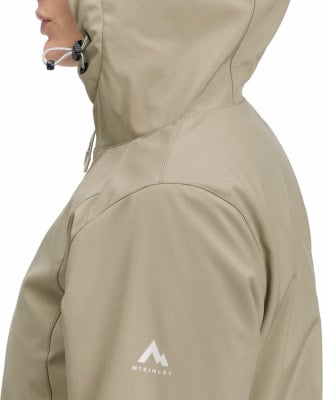 Detail einer Jacke mit Kapuze und McKinley-Logo am Ärmel. Detail einer Jacke mit Kapuze und McKinley-Logo am Ärmel.