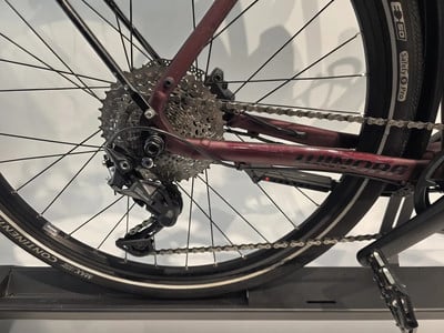 Schaltwerk am Fahrrad mit Kassette und Kette. Schaltwerk am Fahrrad mit Kassette und Kette.