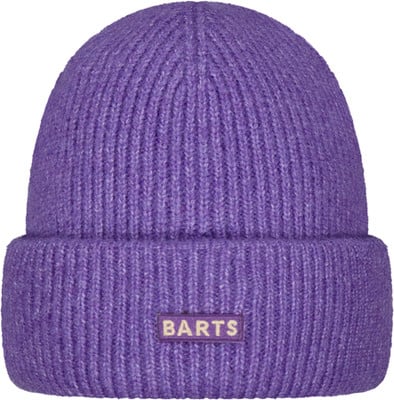 Eine lila Strickmütze mit dem BARTS-Logo auf der Vorderseite.