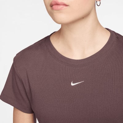 Nike Tight Ribbed Short-Sleeve T-Shirt