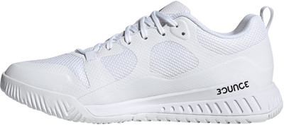 Weißer Adidas-Sportschuh mit BOUNCE-Technologie an der Seite. Weißer Adidas-Sportschuh mit BOUNCE-Technologie an der Seite.