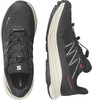 Schwarze Damen-Laufschuhe von Salomon mit weißer Sohle und rosa Details.