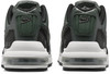 Grüne Nike Air Max Sneaker mit weißer Sohle und schwarzen Details.