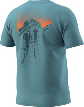 Herren-T-Shirt mit Aufdruck von Bergsteigern im Sonnenuntergang.