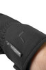 Schwarze Handschuhe mit Logo und Aufschrift WATERPROOF SOFT.