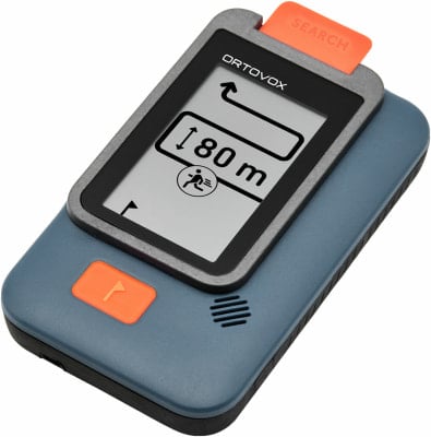 Ortovox Lawinenverschüttetensucher mit Display, das Entfernung und Richtung anzeigt. Ortovox Lawinenverschüttetensucher mit Display, das Entfernung und Richtung anzeigt.