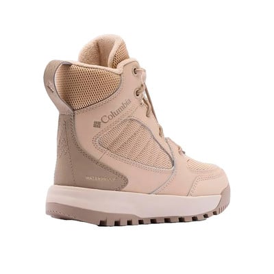 Beige Columbia nepromokavé turistické boty s texturou.