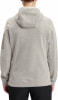 Rückansicht einer Person in einem beigefarbenen Kapuzenpullover mit Muster.