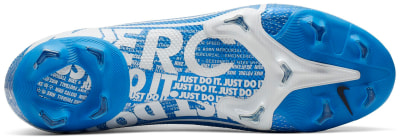 Nike Superfly 7 Pro FG felnőtt stoplis focicipő