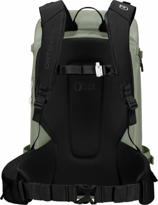 Die Rückseite eines Rucksacks mit gepolsterten Schultergurten und Hüftgurt. Die Rückseite eines Rucksacks mit gepolsterten Schultergurten und Hüftgurt.