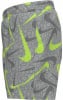 Graue Nike-Shorts mit neongrünen und dunkelgrauen Nike-Logo-Prints.