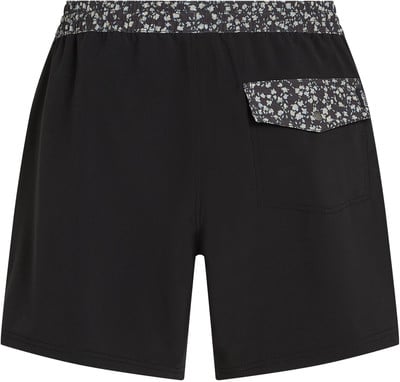 Schwarze Shorts mit Blumenmuster am Bund und an der Tasche.
