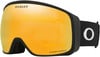 Oakley Skibrille mit orangefarbener Prizm-Linse und O-Logo auf dem Riemen.