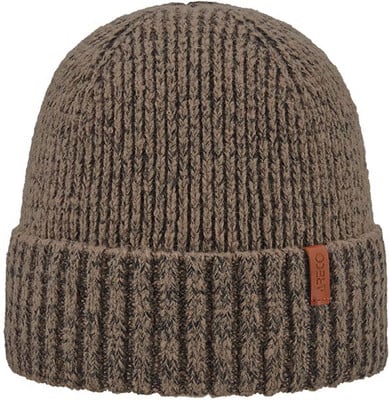 Eine braune Strickmütze mit ARECO-Logo am Rand. Eine braune Strickmütze mit ARECO-Logo am Rand.