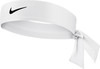 Ein weißes Nike-Stirnband mit schwarzem Logo und Bindebändern.