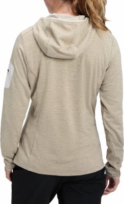 Rückansicht einer Damen-Kapuzenjacke in Beige mit Logo auf dem Ärmel.