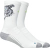 Weiße Socken mit Tiger-Motiv und grauem Fersen- und Zehenbereich.