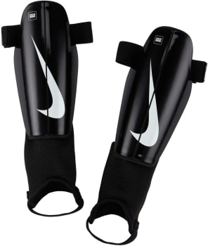 Nike Charge Guard, det. chrániče holení