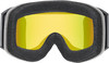 Skibrille mit gelber Linse und schwarzem Schaumstoffrahmen.
