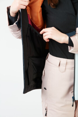 Picture Kamelya Snowboardjacke mit Kapuze Picture Kamelya Snowboardjacke mit Kapuze