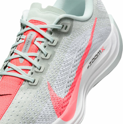 Nike Pegasus Plus női futócipő