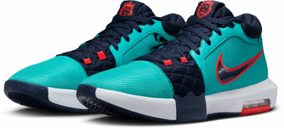 Nike LeBron Witness VIII Basketballschuhe