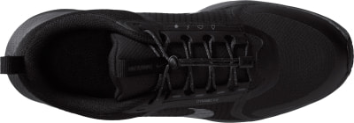 Schwarzer Nike Laufschuh mit Schnellverschluss und reflektierenden Details.