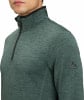 Grüner Herrenpullover mit kurzem Reißverschluss und Logo auf dem Ärmel.