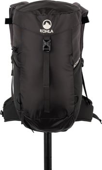 Schwarzer Kohla Active 20 Rucksack mit Logo und Trägern auf weißem Grund.
