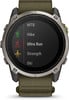 Eine Smartwatch zeigt eine Liste von Aktivitäten an: MTB, Hike, Ultra Run, Strength, Ski.
