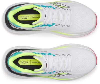 Zwei weiße Saucony-Laufschuhe mit bunten Details und Max Cushion-Schriftzug. Zwei weiße Saucony-Laufschuhe mit bunten Details und Max Cushion-Schriftzug.