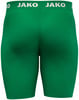 Grüne kurze Sporthose mit weißem JAKO-Logo auf dem Bund.