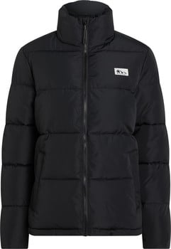 Schwarze Daunenjacke mit hohem Kragen und Logo auf der Brust.