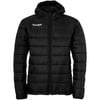Schwarze Daunenjacke mit Kapuze und Kempa-Logo auf der Brust.