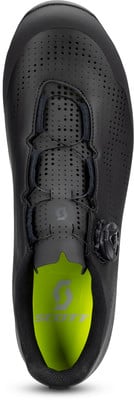 Schwarzer Radschuh mit BOA-System und perforiertem Obermaterial.