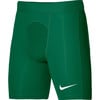 Grüne Nike Kompressionsshorts für Herren mit Logo am Bein.