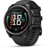 Eine Garmin Fenix Smartwatch mit schwarzem Armband und Zifferblatt, das die Uhrzeit anzeigt.