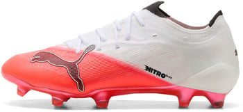 Weiße Puma-Fußballschuhe mit pinkem Verlauf und Logo.