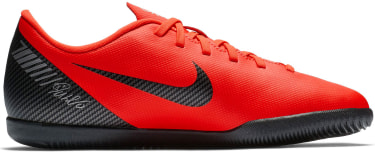 CR7 Vaporx 12 Club gyerek teremfocicipő