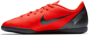 CR7 Vaporx 12 Club gyerek teremfocicipő