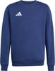 Blauer Adidas Pullover mit Logo auf der Brust.