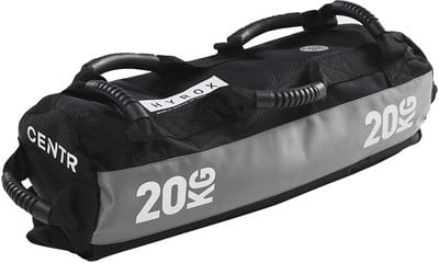 Schwarzer Trainingssack mit der Aufschrift 20 kg und Hyrox-Logo.