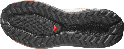 Schuhsohle mit ausgeprägtem Profil für guten Grip und Logo. Schuhsohle mit ausgeprägtem Profil für guten Grip und Logo.