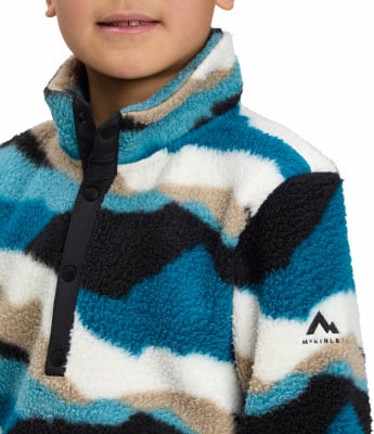 Kinder-Fleecejacke mit buntem Muster und Druckknopfverschluss. Kinder-Fleecejacke mit buntem Muster und Druckknopfverschluss.