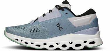 Cloudstratus 3 Laufschuhe