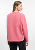 Damenpullover in Rosa mit langen Ärmeln und Rundhalsausschnitt.